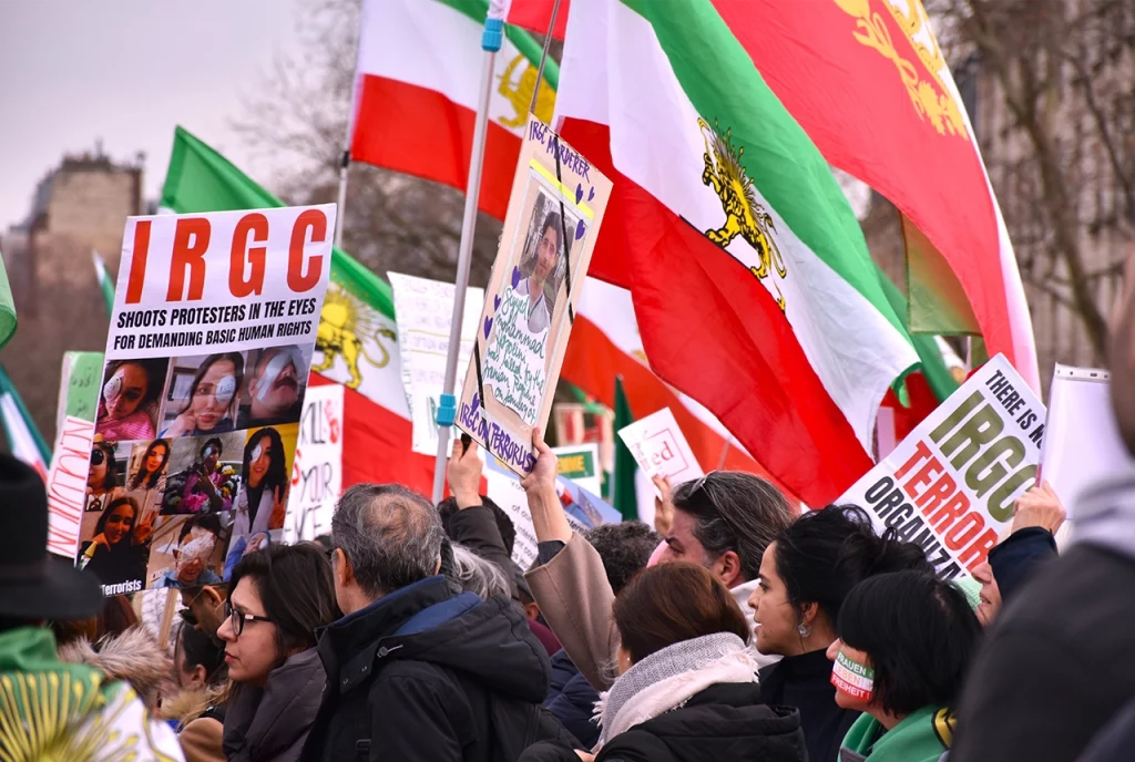 Iran a Paris image 16 MiaFled