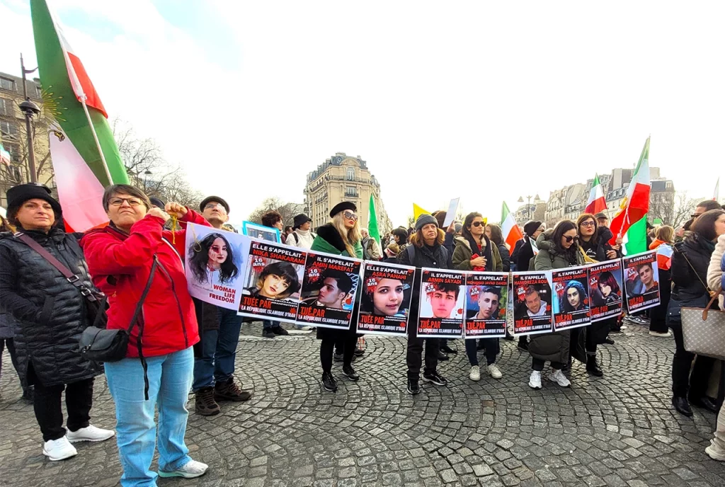 Iran a Paris image 6 MiaFled